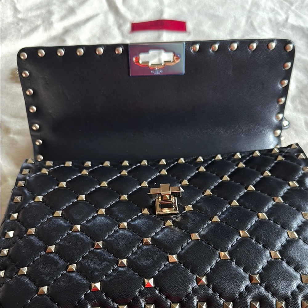 Valentino Garavani Black Quilted Nappa Rock-stud cross body Bag - Picture 11 of 15